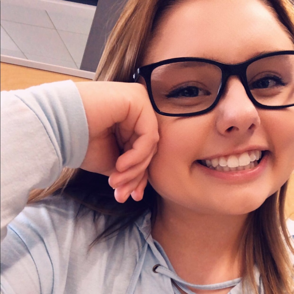 Meet your Posher, Kiley